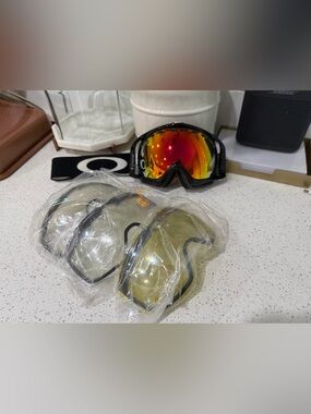 Oakley goggles with extra lenses